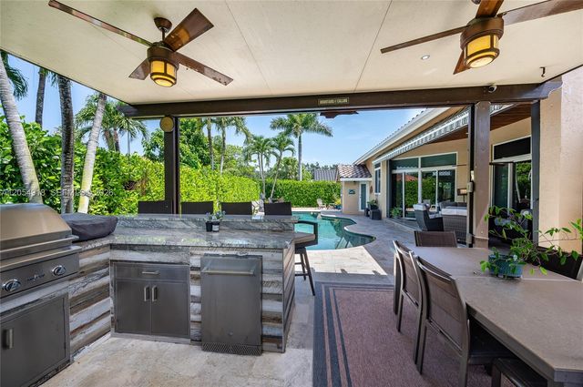 1551 SW 52nd Ter, Plantation, FL 33317