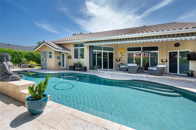 1551 SW 52nd Ter, Plantation, FL 33317