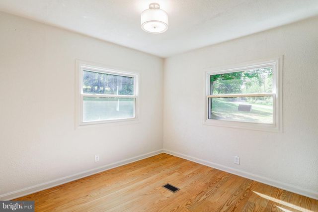 5497 STAMBAUGH RD, Spring Grove, PA 17362