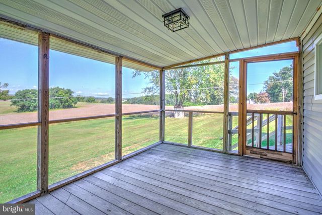 5497 STAMBAUGH RD, Spring Grove, PA 17362