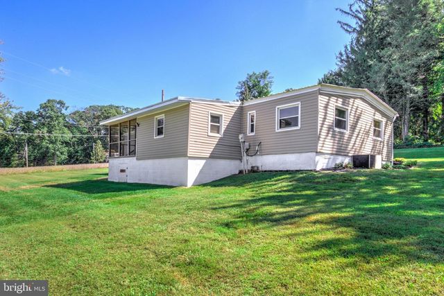 5497 STAMBAUGH RD, Spring Grove, PA 17362