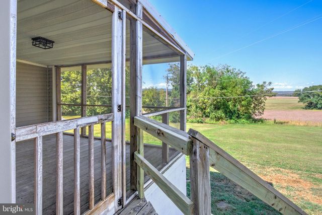 5497 STAMBAUGH RD, Spring Grove, PA 17362