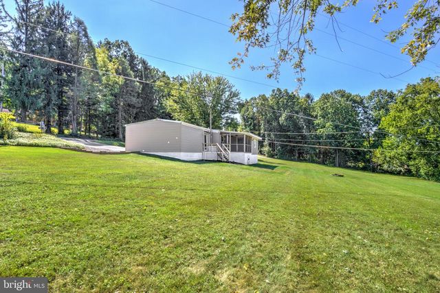 5497 STAMBAUGH RD, Spring Grove, PA 17362