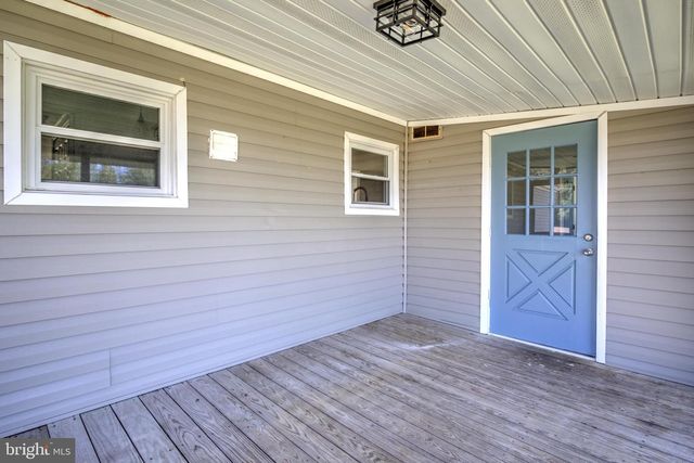 5497 STAMBAUGH RD, Spring Grove, PA 17362