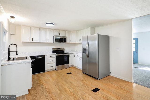 5497 STAMBAUGH RD, Spring Grove, PA 17362