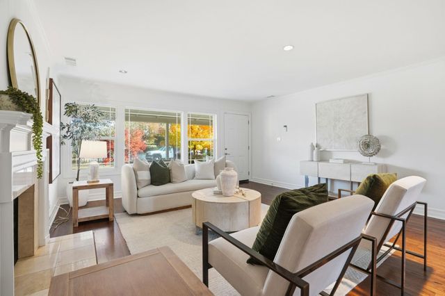 811 7th Avenue, Redwood City, CA 94063