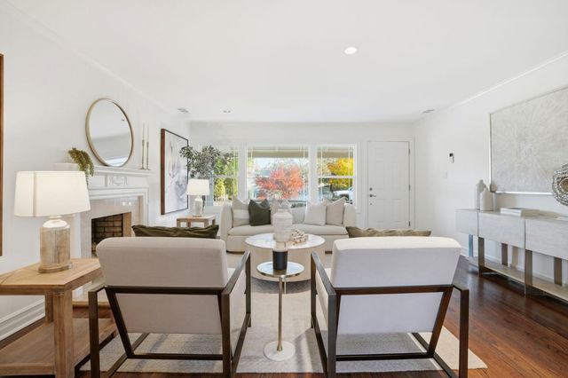 811 7th Avenue, Redwood City, CA 94063