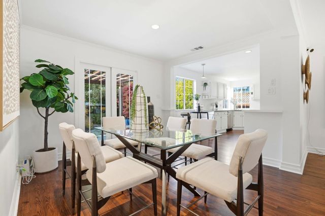 811 7th Avenue, Redwood City, CA 94063