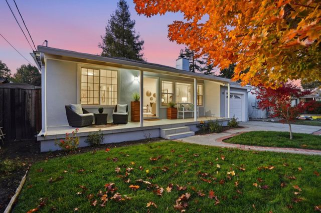811 7th Avenue, Redwood City, CA 94063