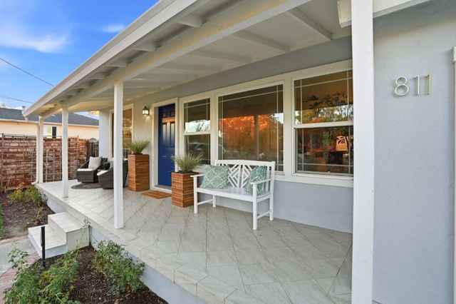 811 7th Avenue, Redwood City, CA 94063
