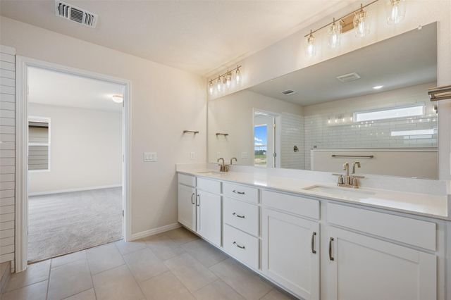 115 Prairie Falls DR, Hutto, TX 78634