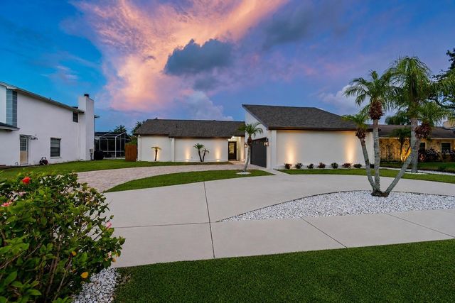 5821 SCHOONER WAY, Tampa, FL 33615