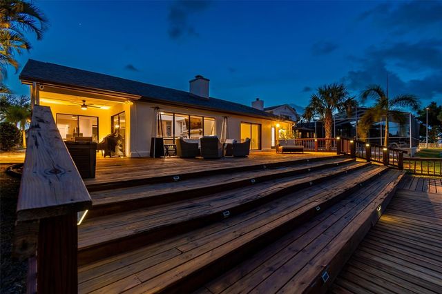 5821 SCHOONER WAY, Tampa, FL 33615