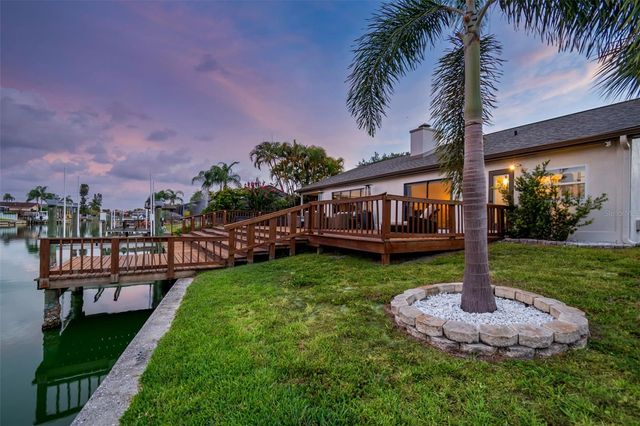 5821 SCHOONER WAY, Tampa, FL 33615