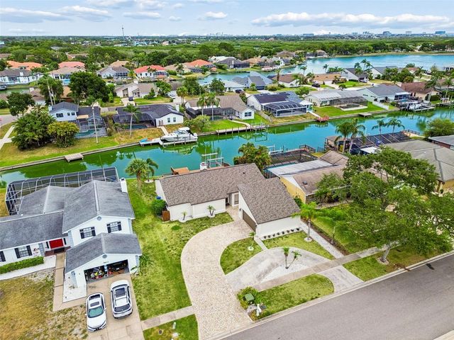 5821 SCHOONER WAY, Tampa, FL 33615