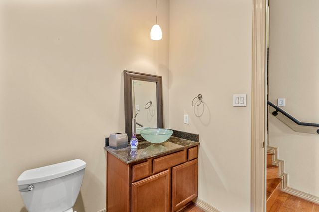 1607 Bass Street B, Houston, TX 77007