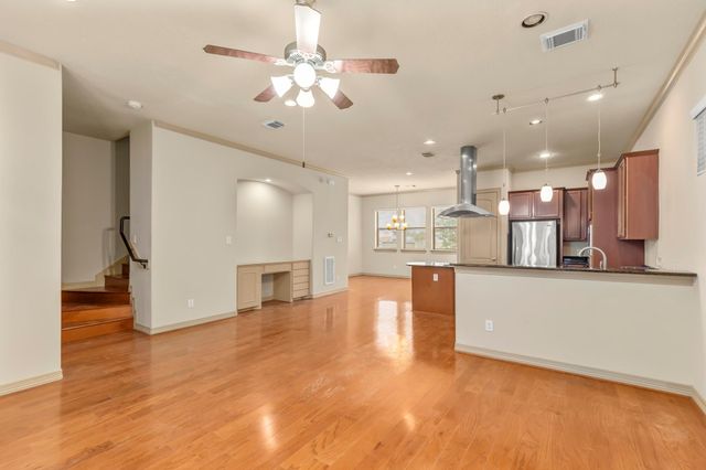 1607 Bass Street B, Houston, TX 77007