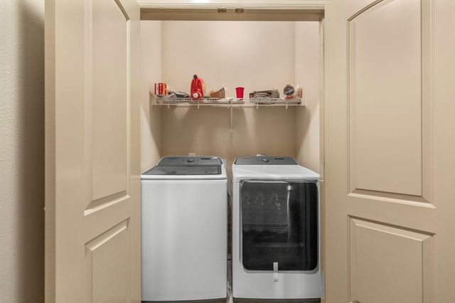 1607 Bass Street B, Houston, TX 77007