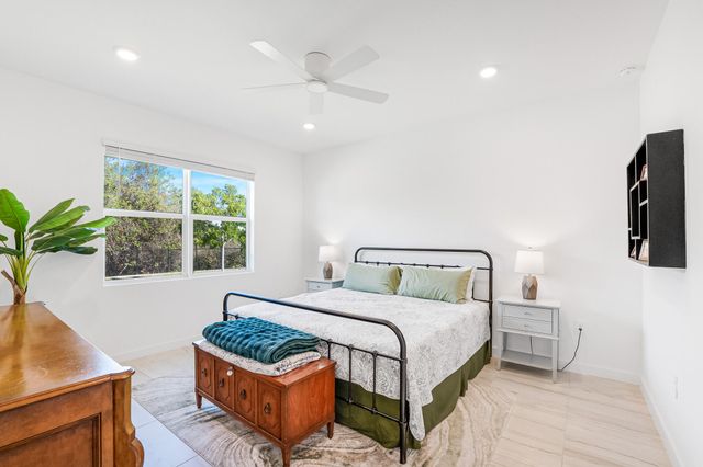 2033 NE Ocean Dunes Drive, Jensen Beach, FL 34957