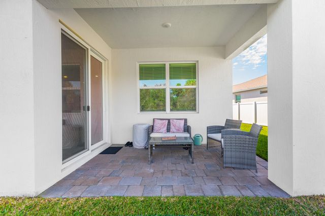 2033 NE Ocean Dunes Drive, Jensen Beach, FL 34957