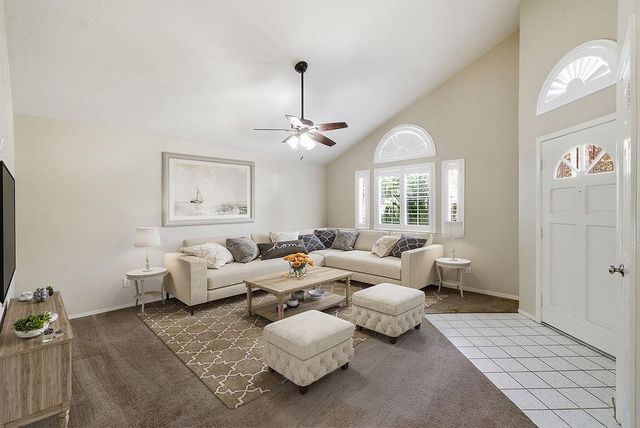 5215 W Fremont Avenue, Fresno, CA 93722