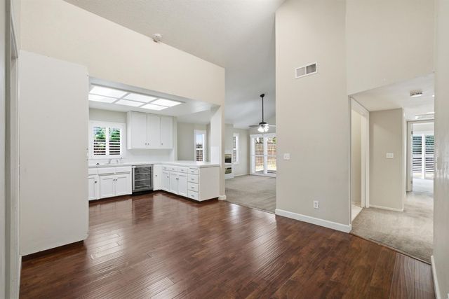5215 W Fremont Avenue, Fresno, CA 93722