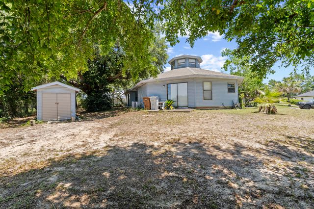 6904 Sea Turtle Circle, Navarre, FL 32566