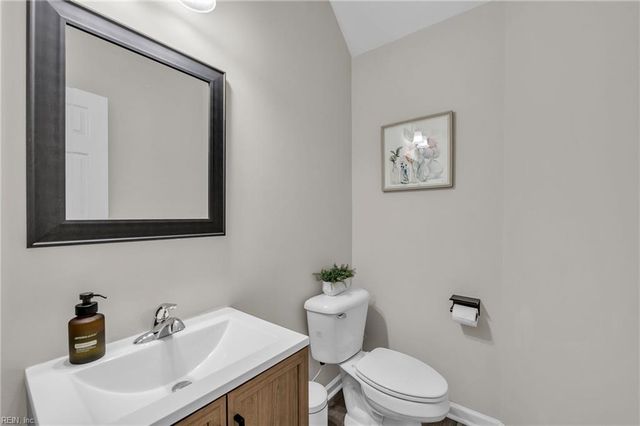 5517 Poplar Hall DR, Norfolk, VA 23502