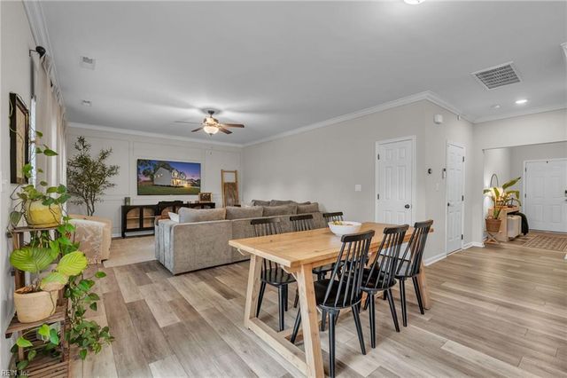 5517 Poplar Hall DR, Norfolk, VA 23502