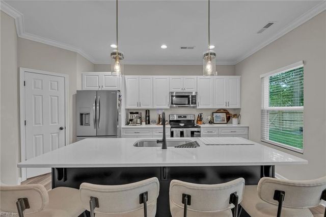 5517 Poplar Hall DR, Norfolk, VA 23502