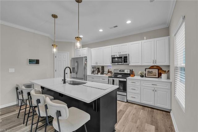 5517 Poplar Hall DR, Norfolk, VA 23502