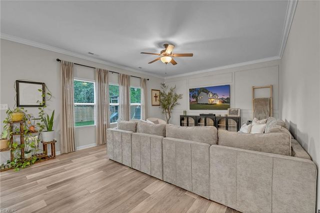 5517 Poplar Hall DR, Norfolk, VA 23502