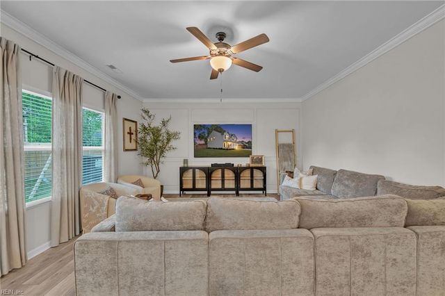 5517 Poplar Hall DR, Norfolk, VA 23502