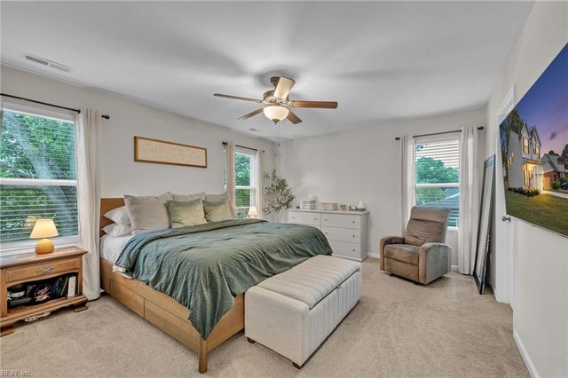 5517 Poplar Hall DR, Norfolk, VA 23502