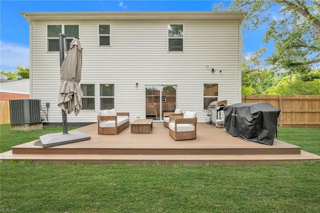 5517 Poplar Hall DR, Norfolk, VA 23502