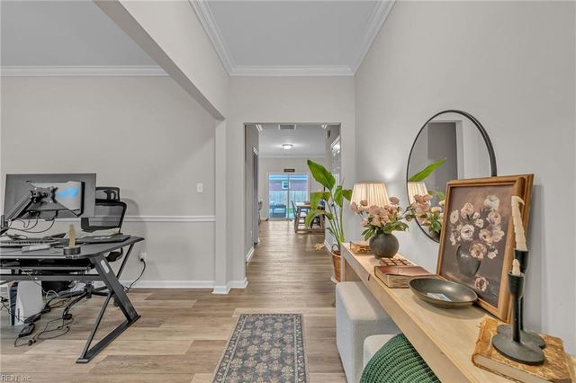 5517 Poplar Hall DR, Norfolk, VA 23502