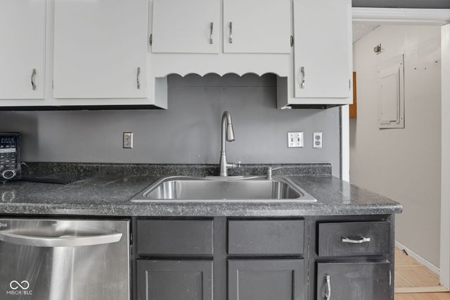 599 Yorktown Road, Greenwood, IN 46142