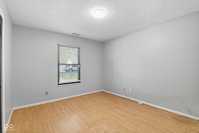 599 Yorktown Road, Greenwood, IN 46142