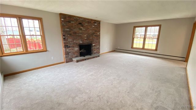 4486 Shadyridge Drive, Hamburg, NY 14075