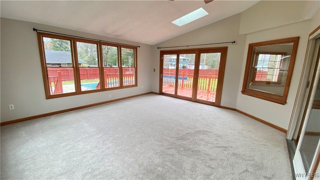 4486 Shadyridge Drive, Hamburg, NY 14075