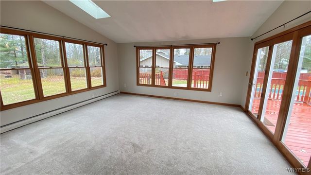 4486 Shadyridge Drive, Hamburg, NY 14075