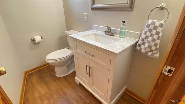 4486 Shadyridge Drive, Hamburg, NY 14075