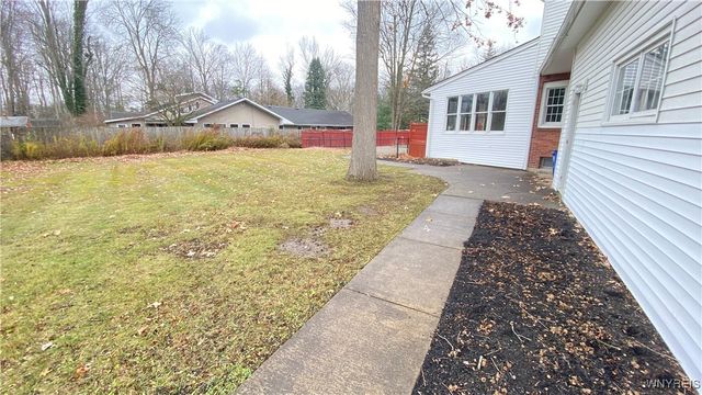 4486 Shadyridge Drive, Hamburg, NY 14075