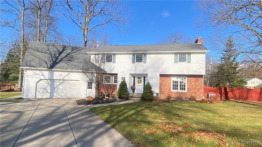 4486 Shadyridge Drive, Hamburg, NY 14075