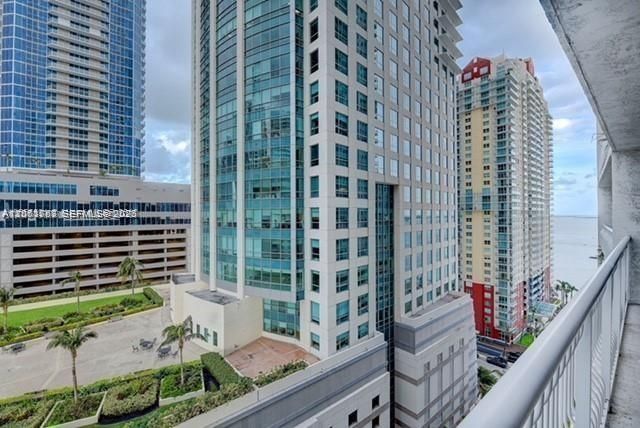 1200 Brickell Bay Dr 1822, Miami, FL 33131