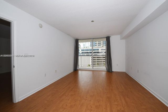 1200 Brickell Bay Dr 1822, Miami, FL 33131