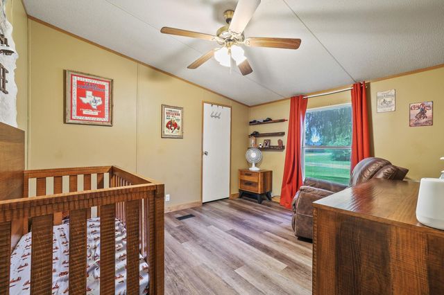 201 S Main Street, Dodd City, TX 75438