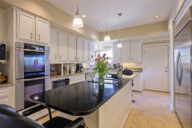 5333 CORINTHIAN BAY Drive, Plano, TX 75093