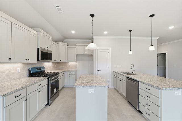 2173 S Magnificent Loop, Fayetteville, AR 72701