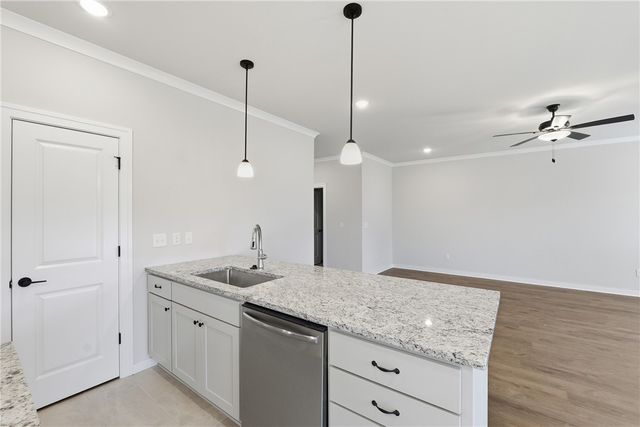 2173 S Magnificent Loop, Fayetteville, AR 72701